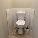 Aux Bains Des Mots بيت للعطل