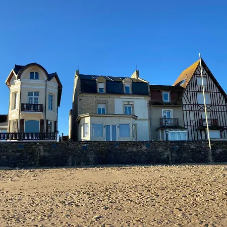 Aux Bains Des Mots Dom wakacyjny