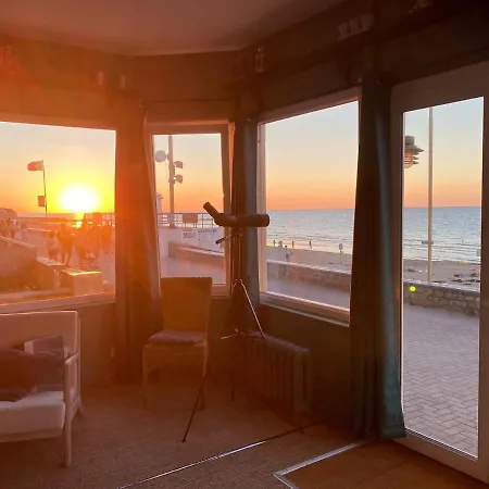 Aux Bains Des Mots *