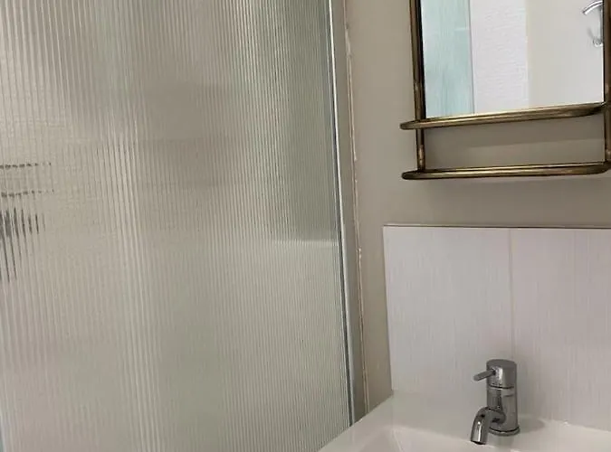 Aux Bains Des Mots Feriehus *